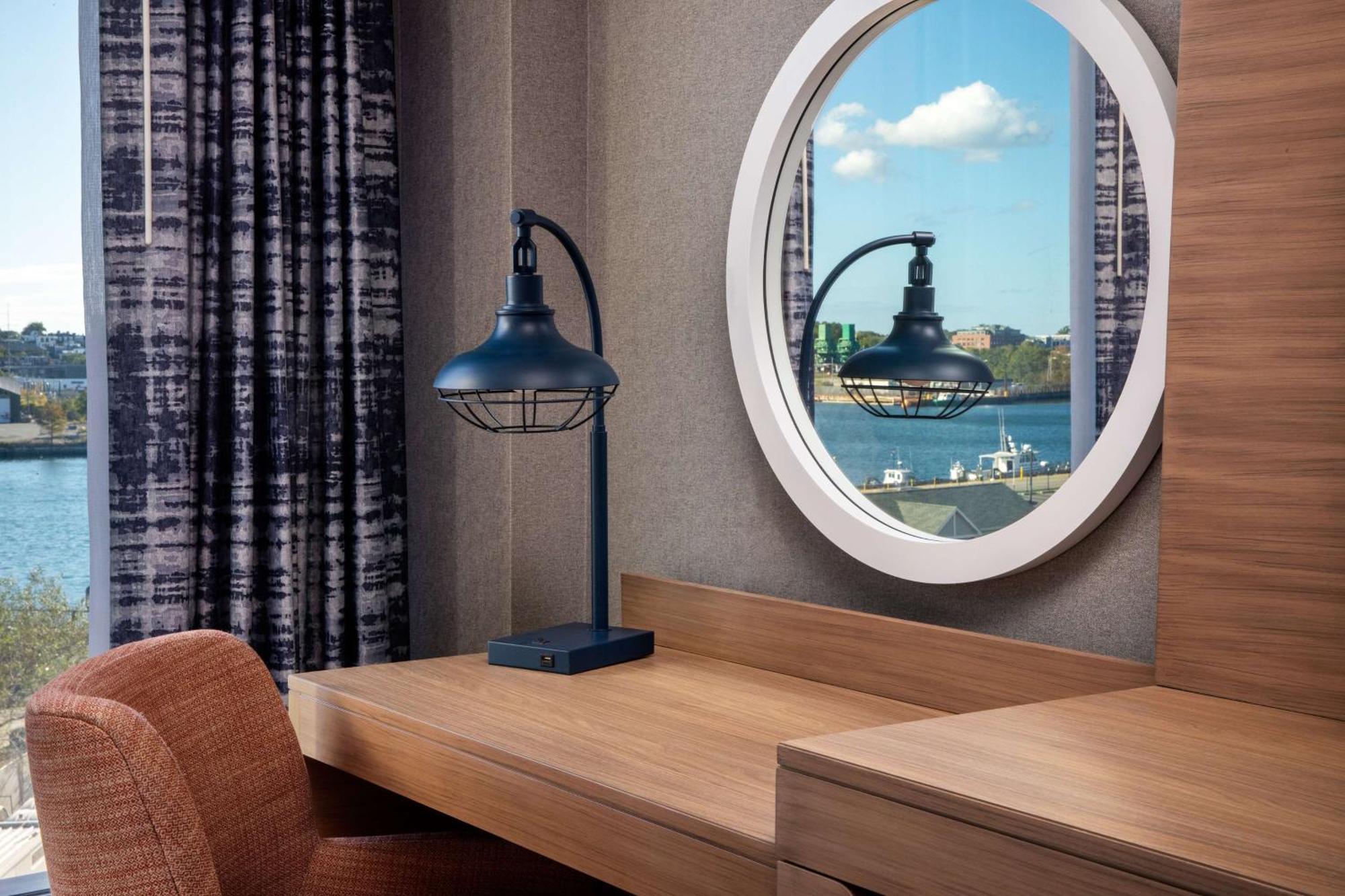 Hampton Inn Boston Seaport District Esterno foto