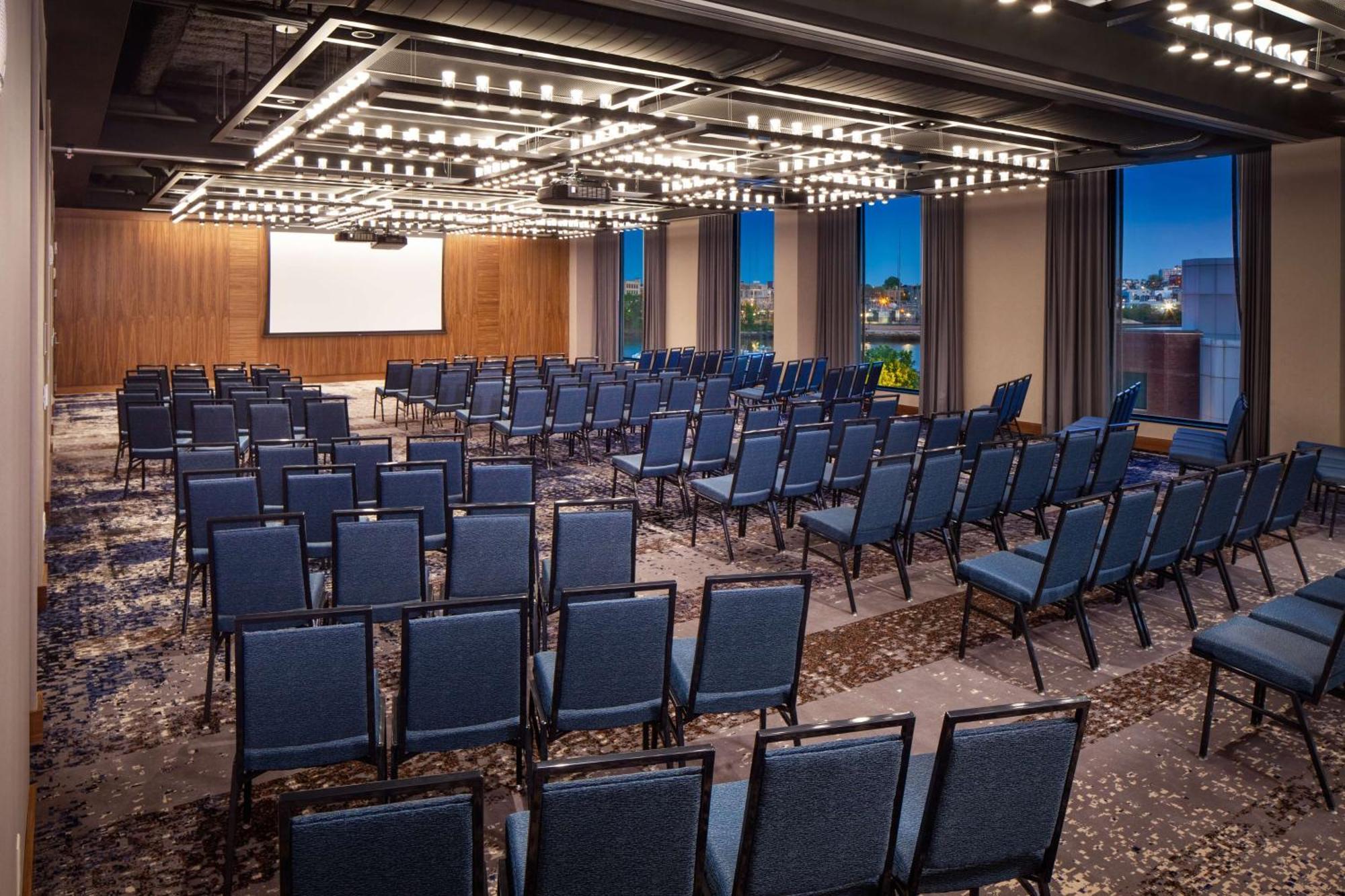 Hampton Inn Boston Seaport District Esterno foto